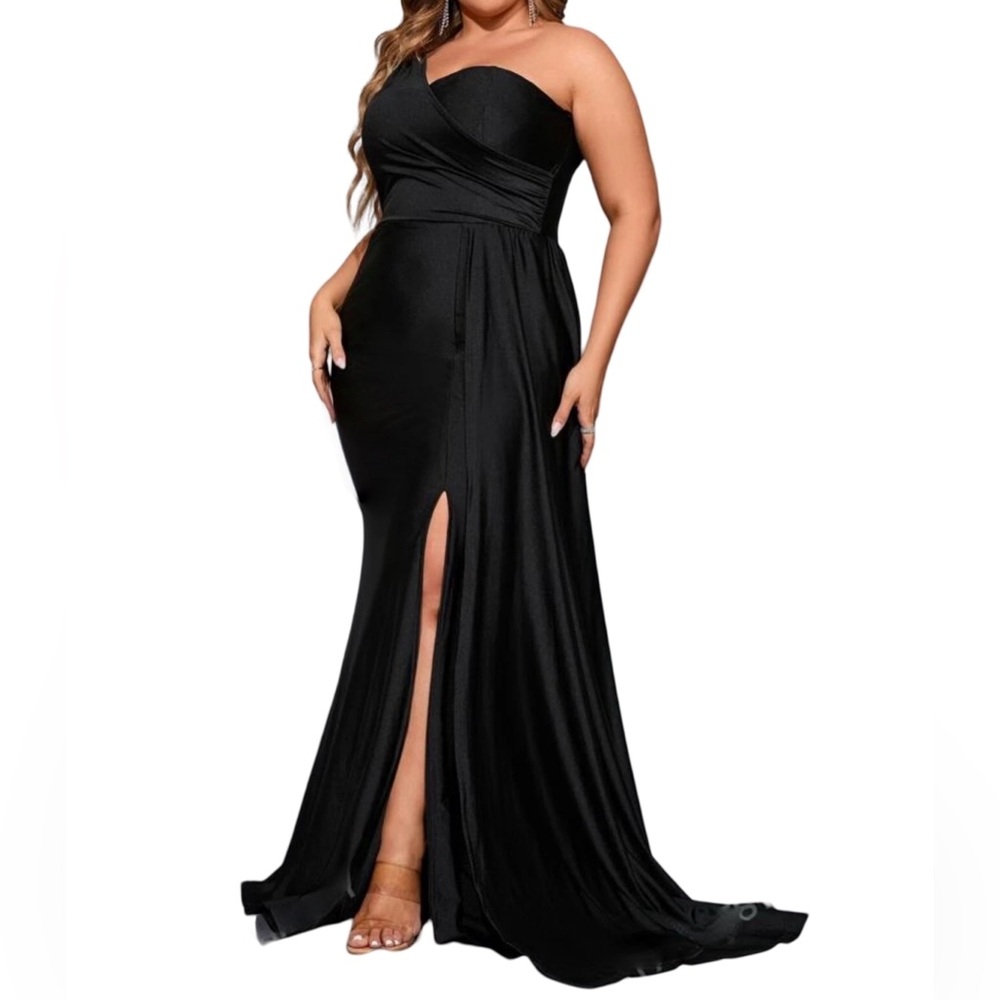 Elegant Black Evening Gown